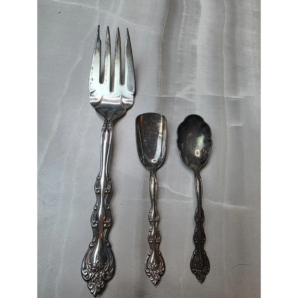 International Silverplate Vintage Cold Meat Fork Sugar Spoon Butter Knife Set A6